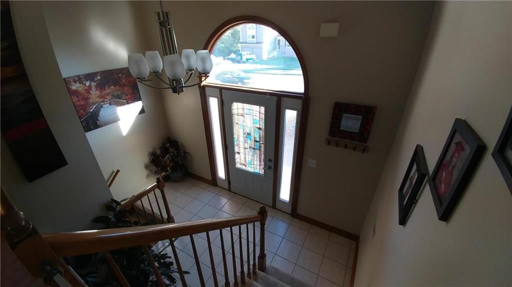1042 Black Oak Drive — photo 5
