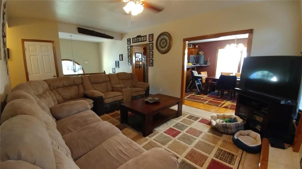 1042 Black Oak Drive — photo 7