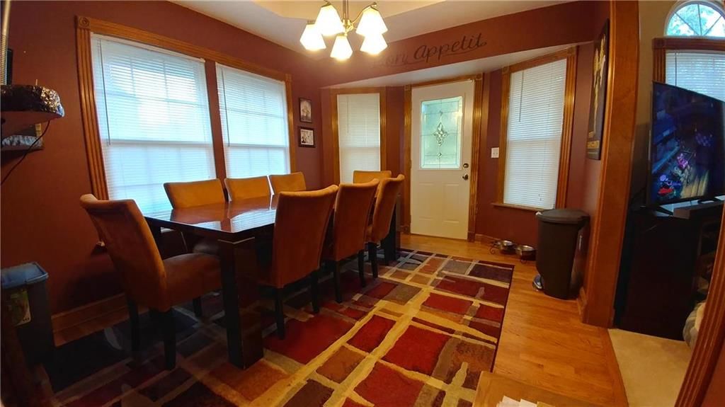 1042 Black Oak Drive — photo 9