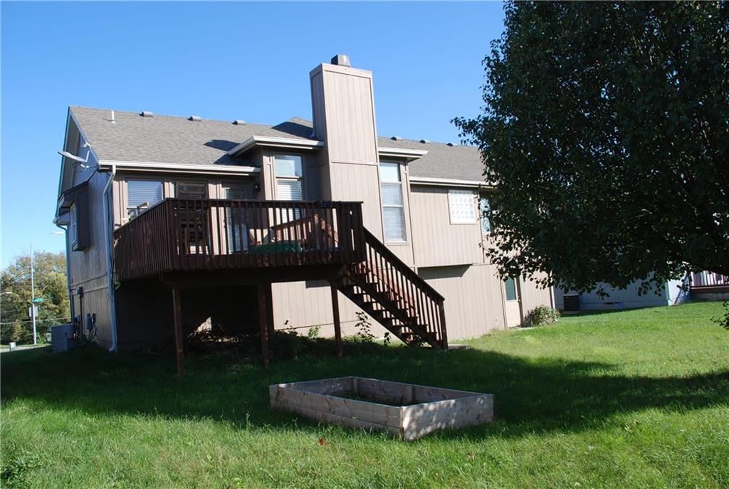 7802 N Conant Avenue — photo 16