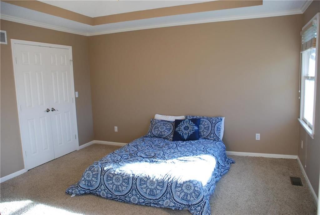 7802 N Conant Avenue — photo 9