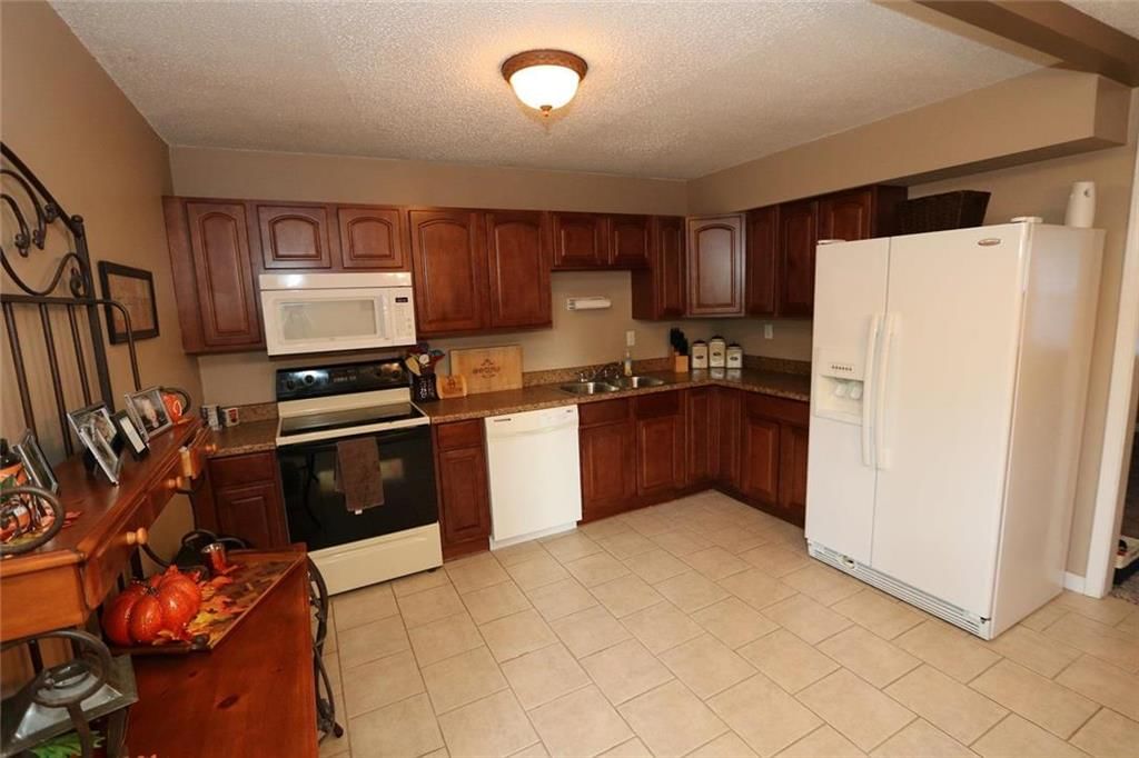 416 Brookside Drive — photo 6