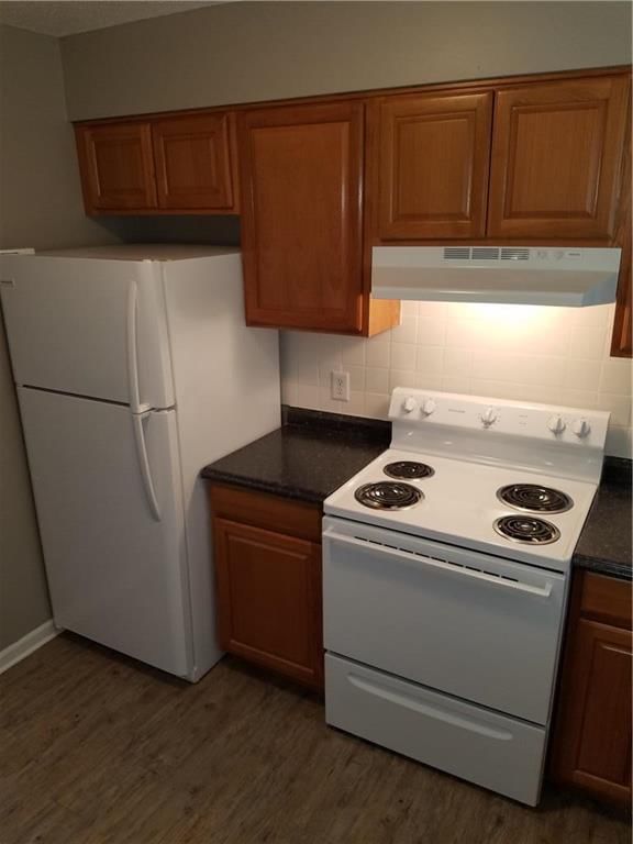 511 NE Corder Street — photo 10
