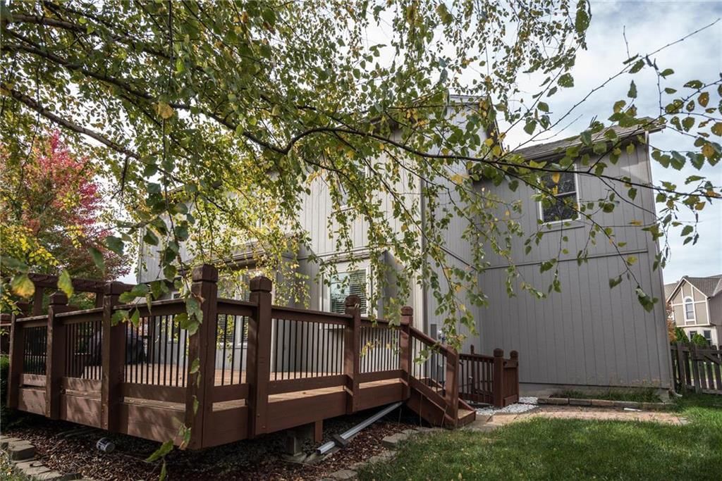14721 GLENWOOD Avenue — photo 24