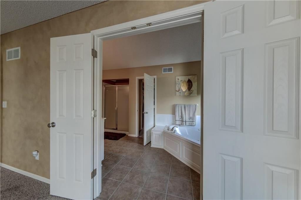 335 Cottonwood Drive — photo 17