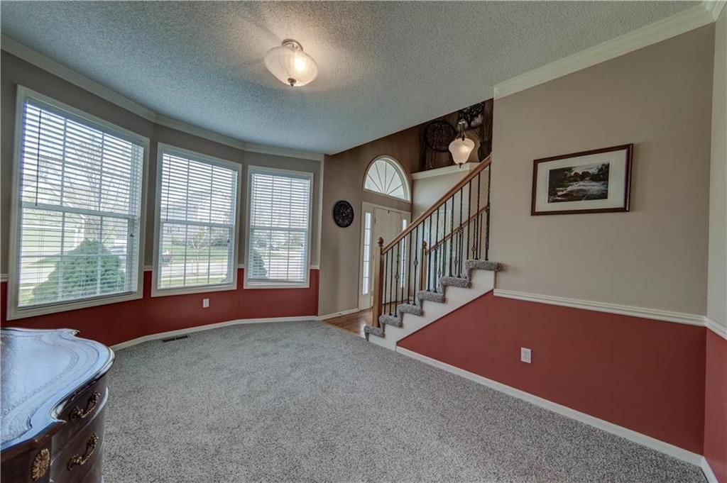 335 Cottonwood Drive — photo 4