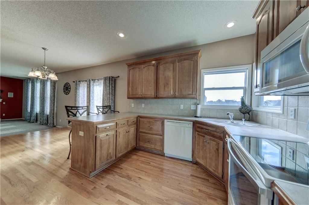 335 Cottonwood Drive — photo 7