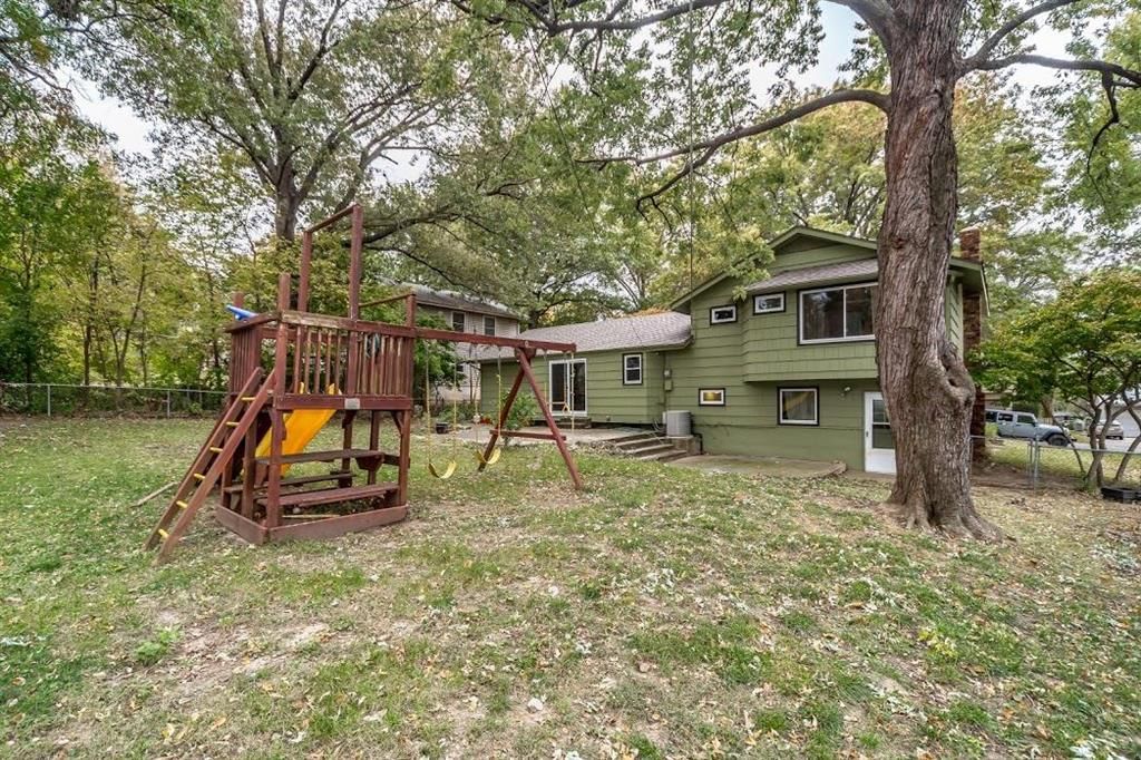 8810 W 71st Terrace — photo 24