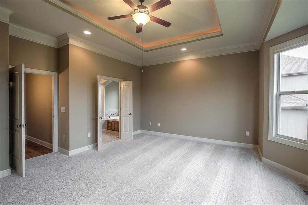 2903 NE Viewpark Place — photo 10