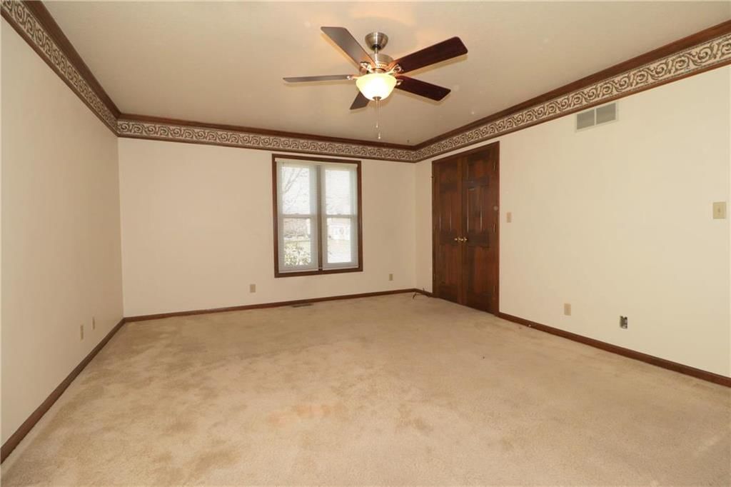 101 W James Court — photo 9