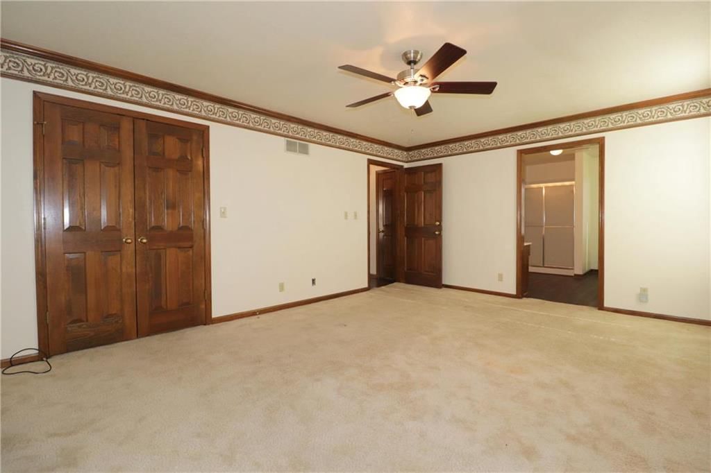 101 W James Court — photo 10