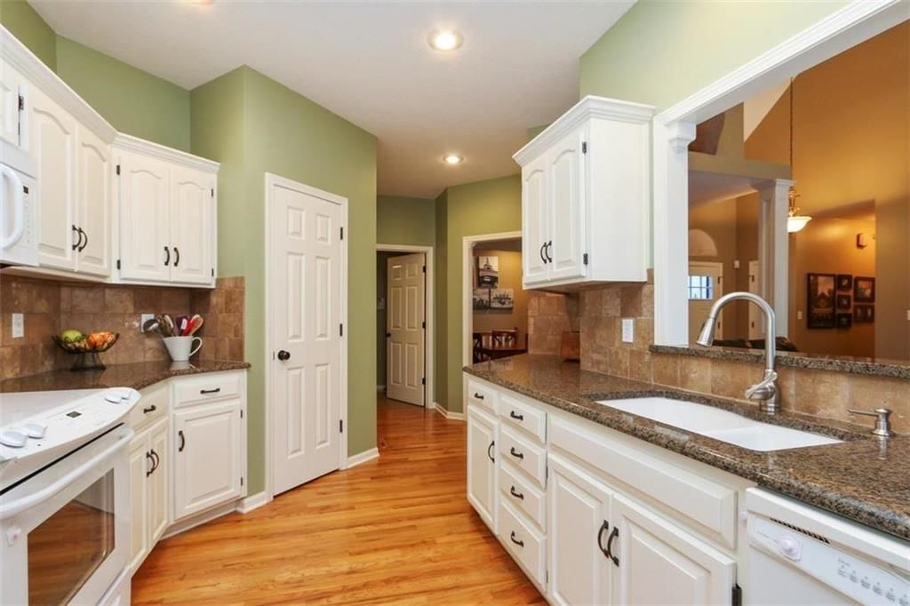 5129 S Powell Avenue — photo 5