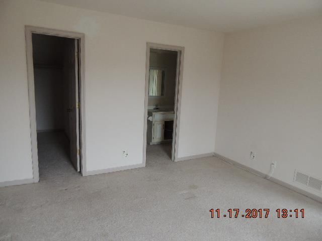 9754 N Montclair Avenue — photo 20