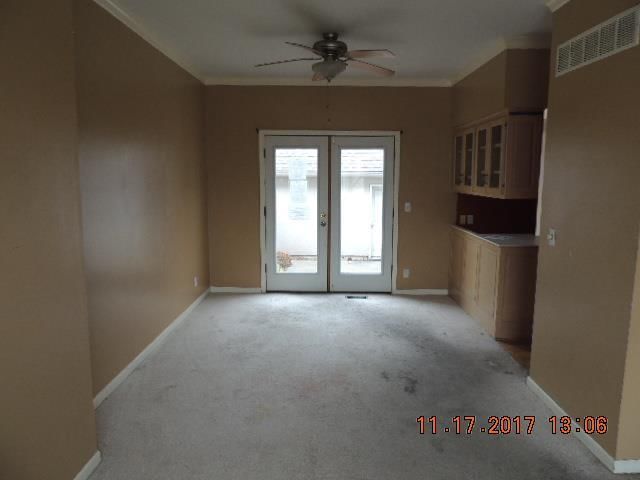 9754 N Montclair Avenue — photo 5