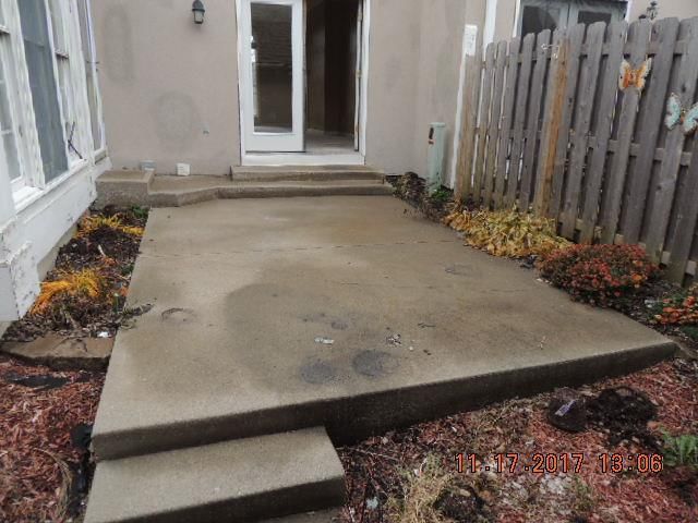 9754 N Montclair Avenue — photo 7