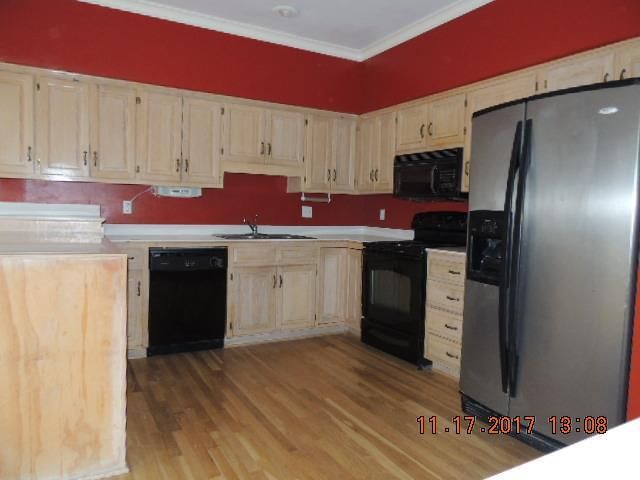9754 N Montclair Avenue — photo 10