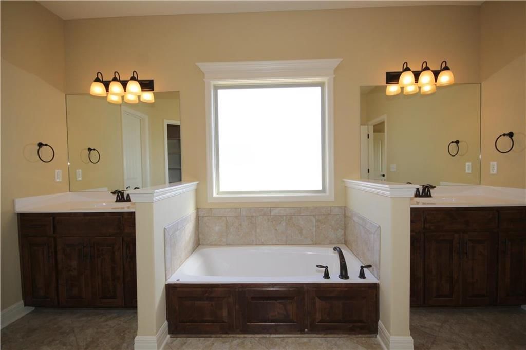 6912 N Quincy Avenue — photo 13