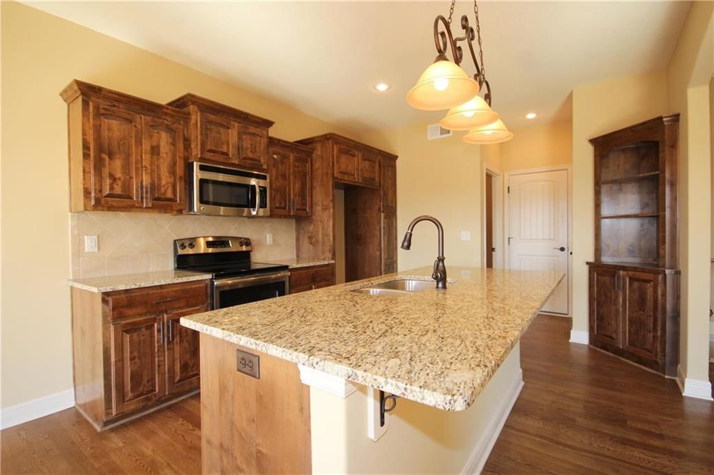 6912 N Quincy Avenue — photo 5