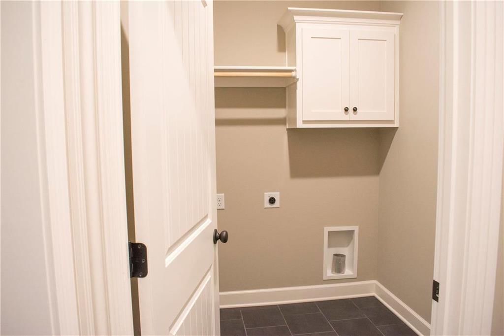 1405 NW Burr Oak Lane — photo 8