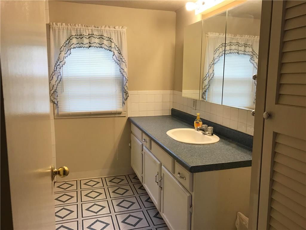 2213 Jefferson Street — photo 13