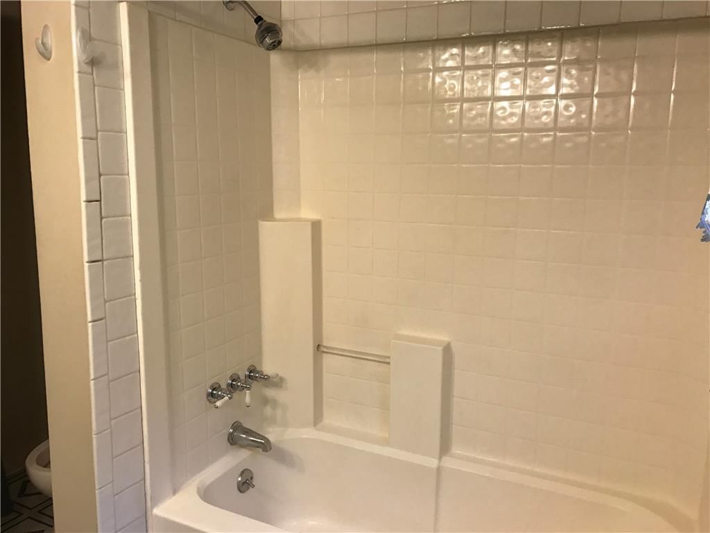 2213 Jefferson Street — photo 14