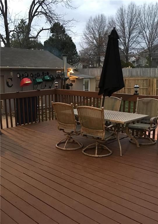 309 NE Virginia Court — photo 17