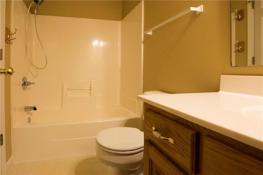 2407 S 23rd Street — photo 11