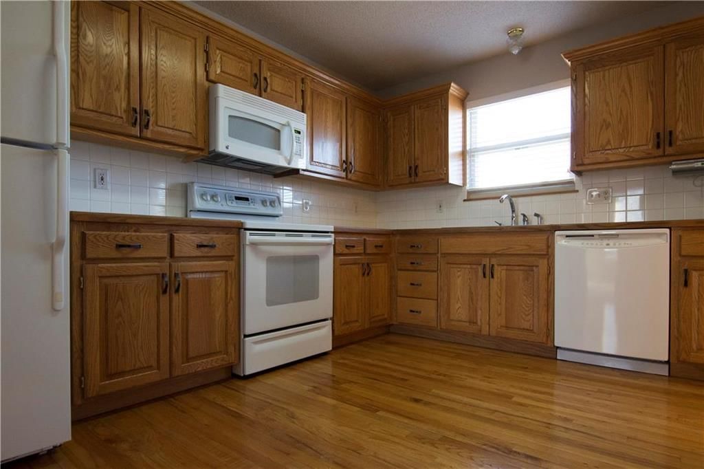 2407 S 23rd Street — photo 7