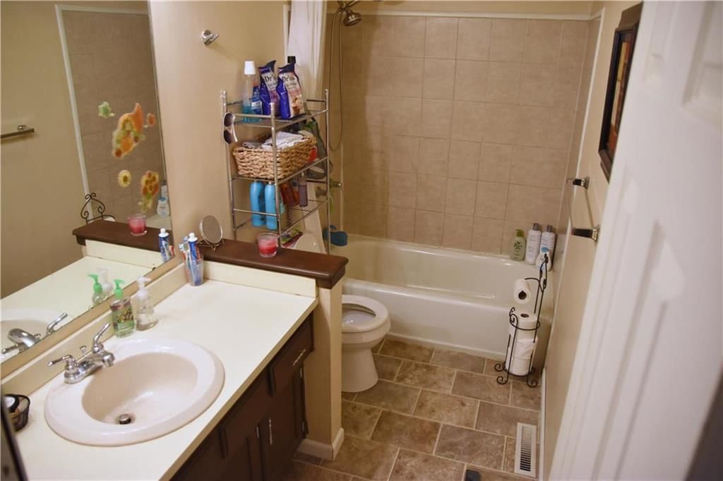 832 S 9th Street — photo 14