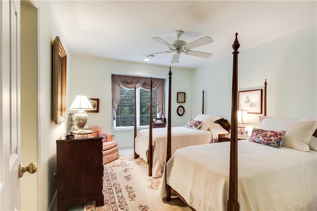 612 NE Persimmon Lane — photo 19