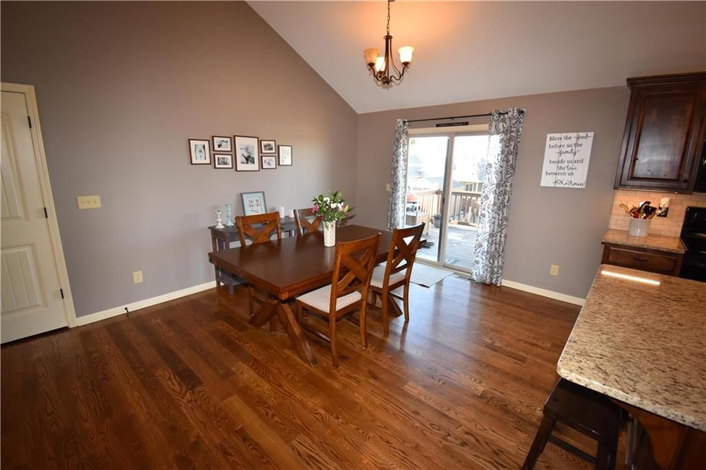 705 Tall Grass Drive — photo 9