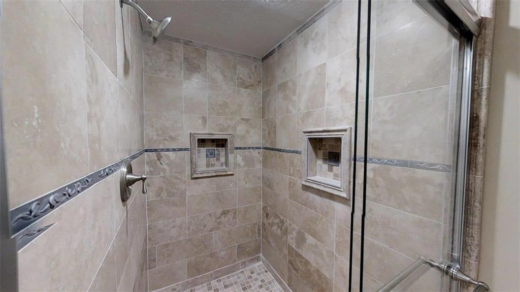 4019 NW Claymont Drive — photo 18