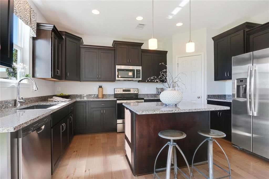 1552 SW Cornwall Road — photo 9