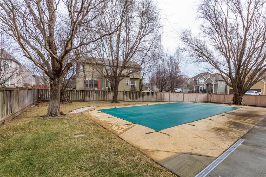 13410 W 138th Terrace — photo 23