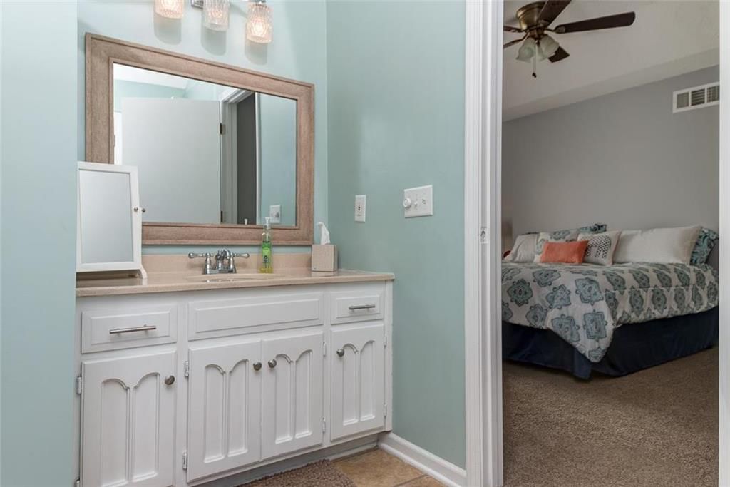 532 S OSCAR Street — photo 14