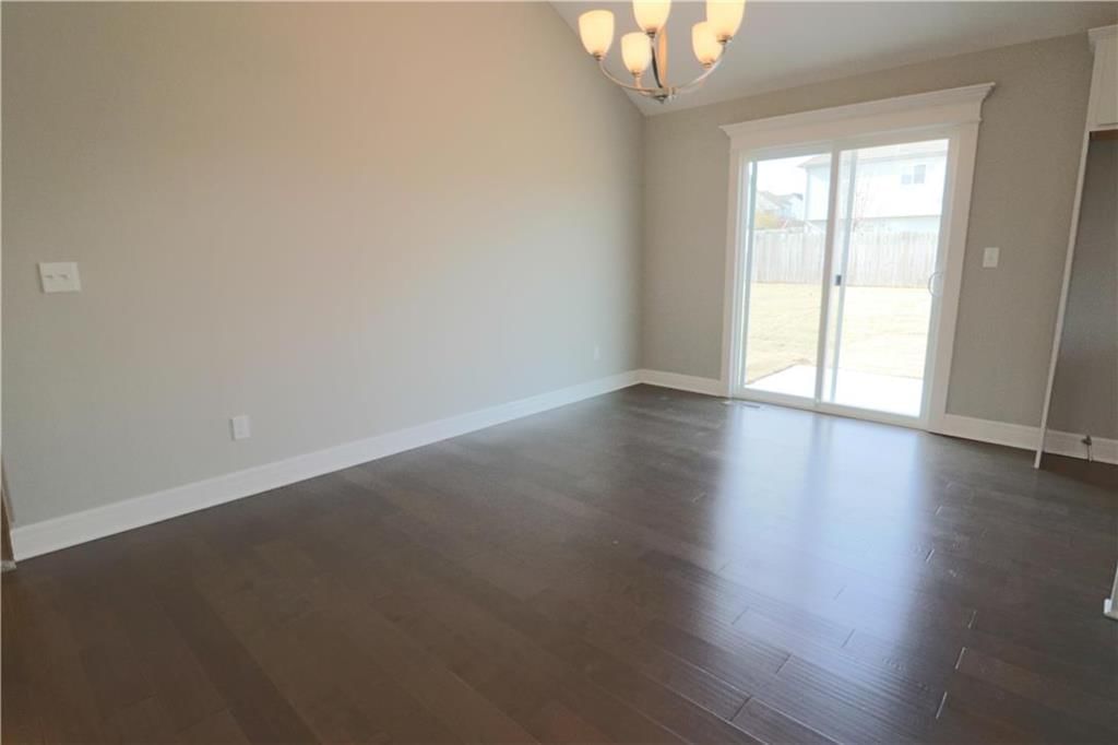 618 Johnston Parkway — photo 11