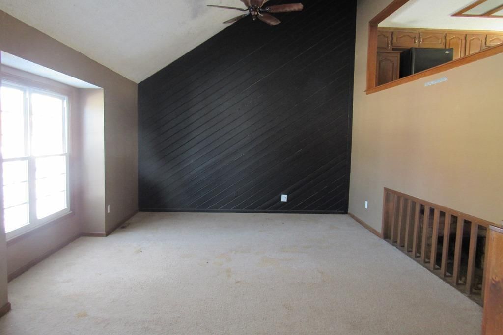 1015 Brookside Drive — photo 3