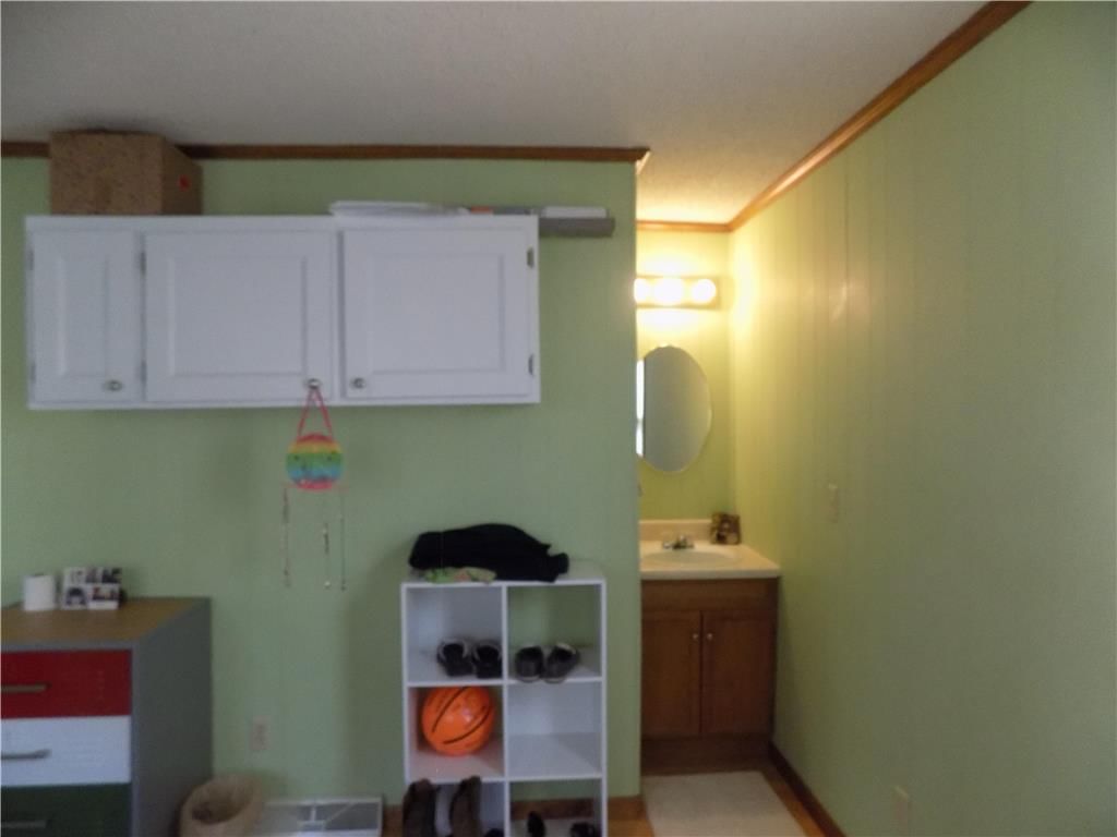 2900 Tonganoxie Drive — photo 13