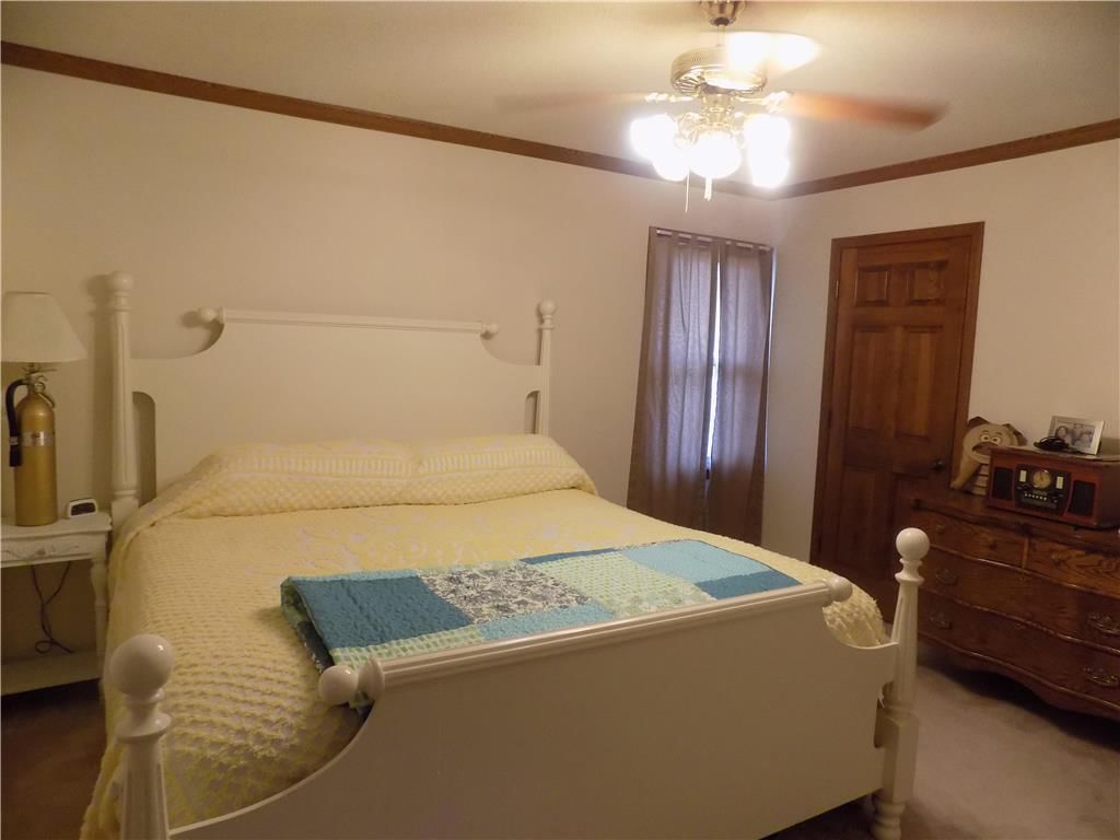 2900 Tonganoxie Drive — photo 14