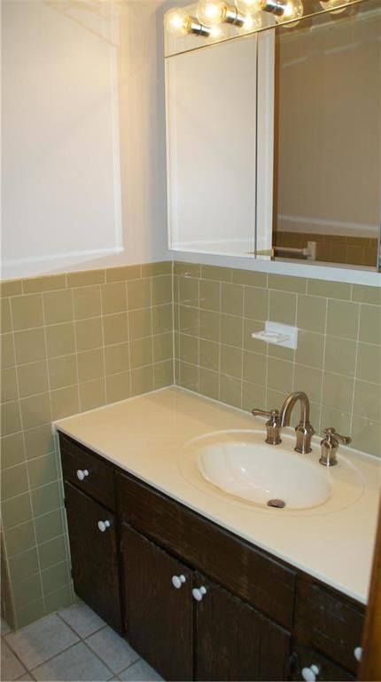 1042 Holman Street — photo 13