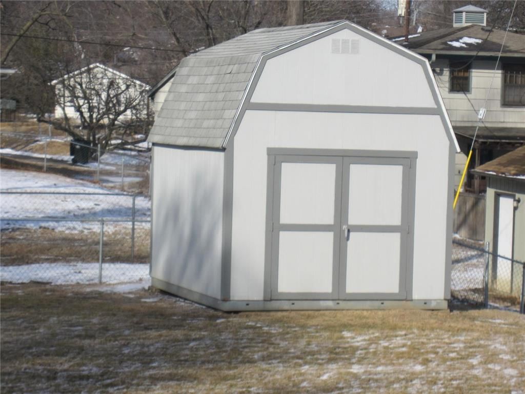 2805 Walnut Street — photo 3