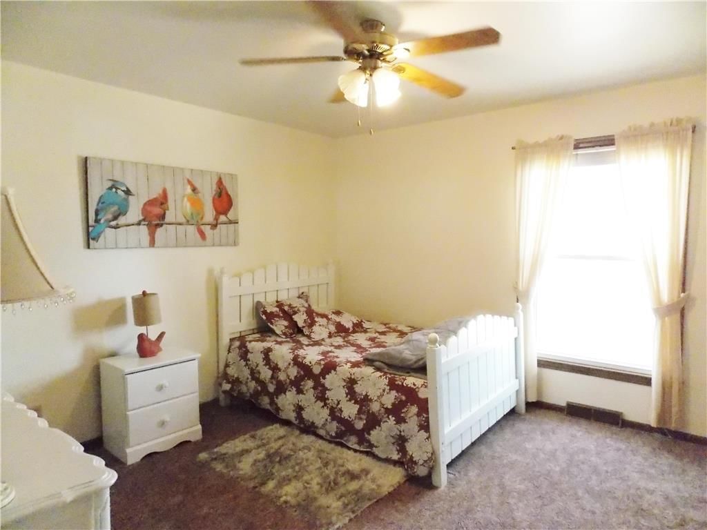 25212 Lone Pine Drive — photo 16