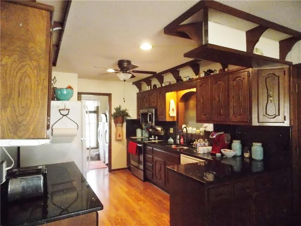 25212 Lone Pine Drive — photo 7