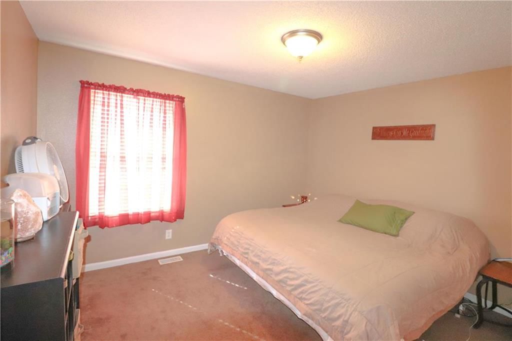 307 E 17th Street — photo 13