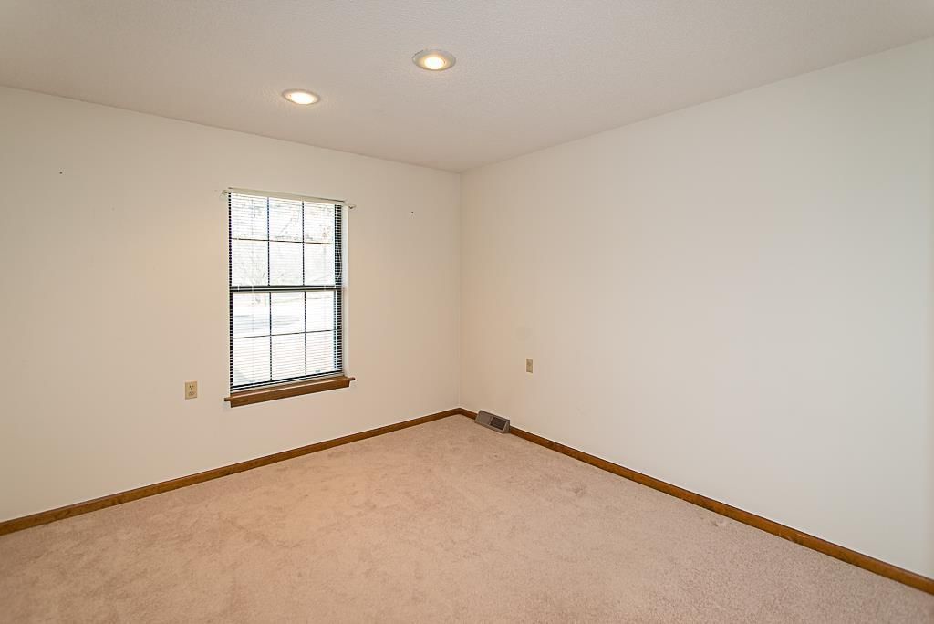 12049 Earnshaw Street — photo 12