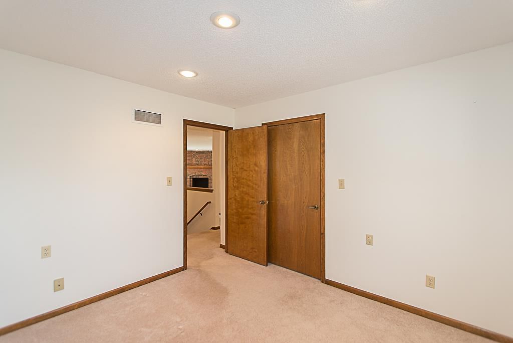 12049 Earnshaw Street — photo 13
