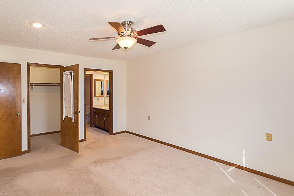 12049 Earnshaw Street — photo 10