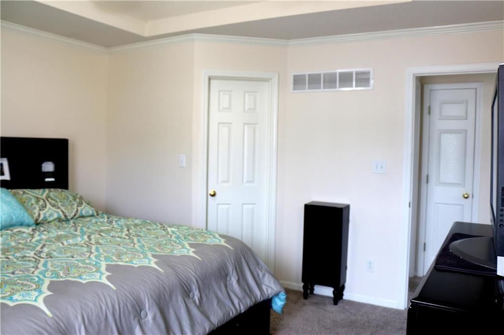 11401 N WYANDOTTE Street — photo 15