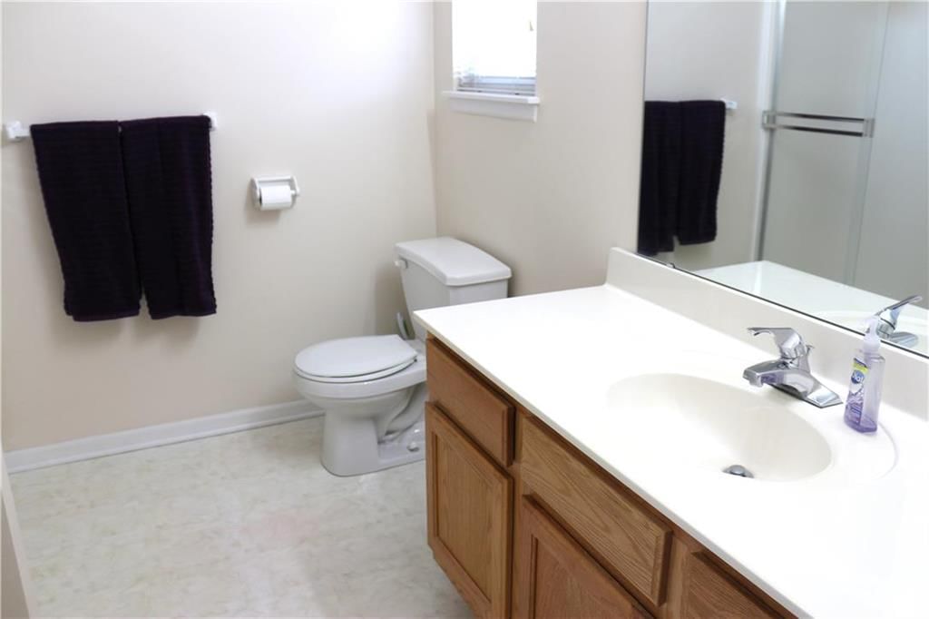 11401 N WYANDOTTE Street — photo 16