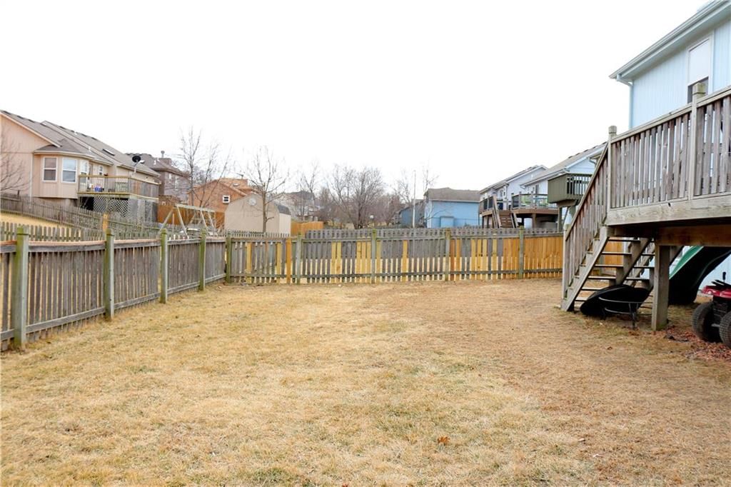 11401 N WYANDOTTE Street — photo 24